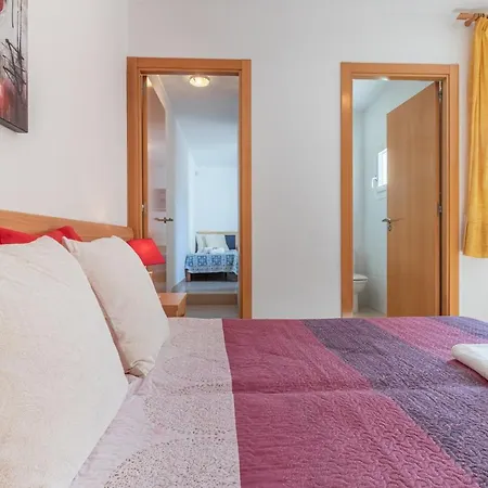 Ferienhaus Apart-rent Casa Grecs 2029 *